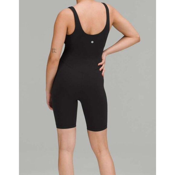 Lululemon ALIGN Black Nulu One-Piece 8" Bodysuit w/ Padded Shelf Bra Sz 6 - Picture 4 of 7